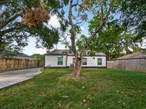 4826 Ventura Lane, Houston TX 77021