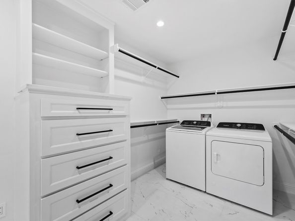 29 N Havenridge Drive, The Woodlands TX 77381