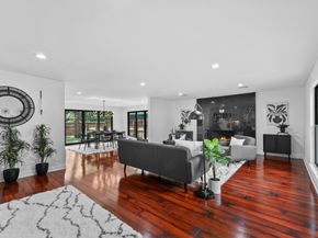 29 N Havenridge Drive, The Woodlands TX 77381