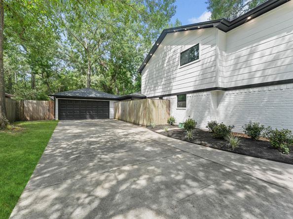 29 N Havenridge Drive, The Woodlands TX 77381