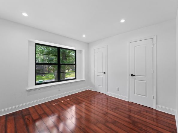 29 N Havenridge Drive, The Woodlands TX 77381