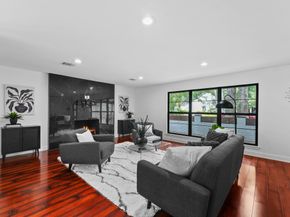 29 N Havenridge Drive, The Woodlands TX 77381