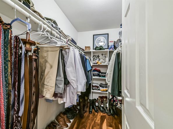 5731 Grape Street, Houston TX 77096