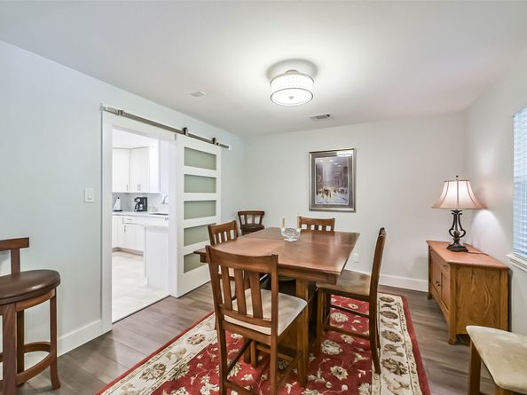 5731 Grape Street, Houston TX 77096