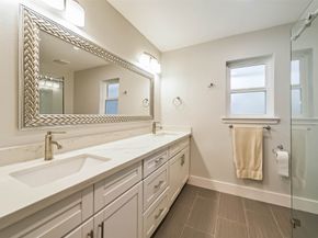 5731 Grape Street, Houston TX 77096