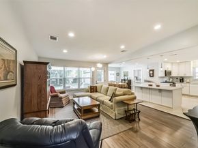 5731 Grape Street, Houston TX 77096