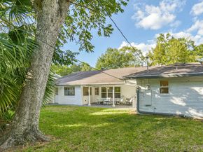 5731 Grape Street, Houston TX 77096