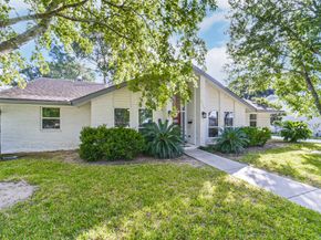 5731 Grape Street, Houston TX 77096