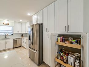 5731 Grape Street, Houston TX 77096