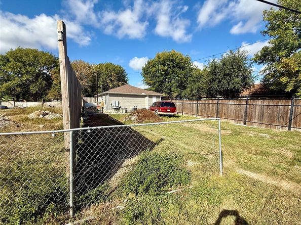 15322 Paul Road, Sugar Land TX 77498