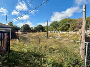 15322 Paul Road, Sugar Land TX 77498