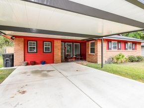 2914 Dragonwick Drive, Houston TX 77045