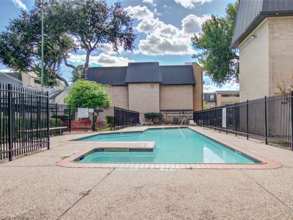 8431 Hearth Drive 1, Houston TX 77054