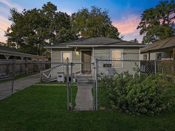 4313 Engleford Street, Houston TX 77026