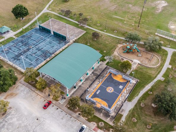 6122 Beldart Street, Houston TX 77033