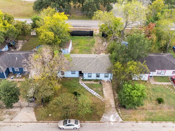 6122 Beldart Street, Houston TX 77033