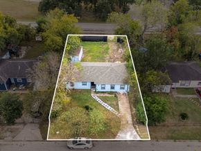 6122 Beldart Street, Houston TX 77033