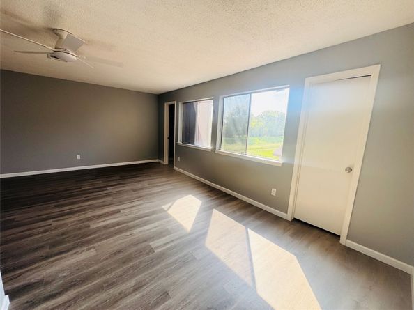 12509 Newbrook Dr Drive 331, Houston TX 77072