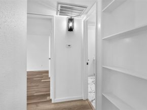 2800 Jeanetta Street 2411, Houston TX 77063