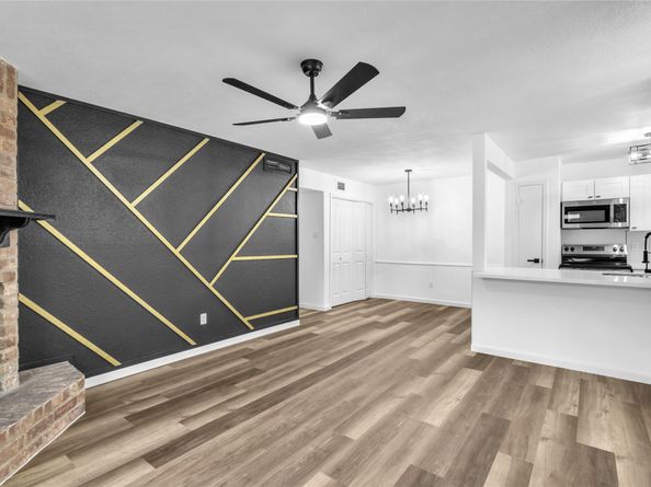 2800 Jeanetta Street 2411, Houston TX 77063