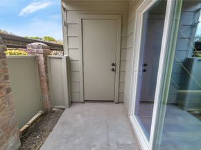 2800 Jeanetta Street 2411, Houston TX 77063