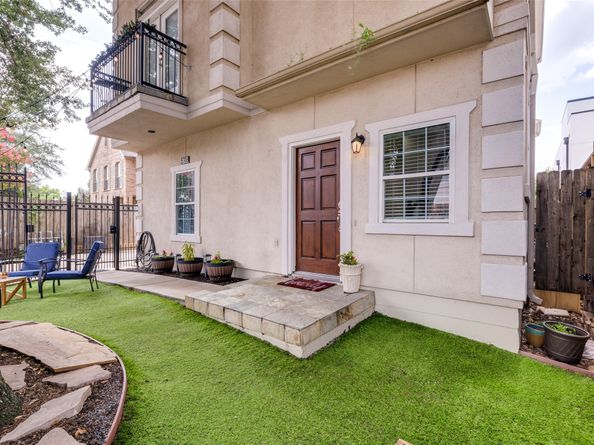 5306 Nolda Street A, Houston TX 77007