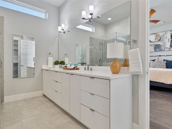 4707 Independence Heights Lane, Houston TX 77018