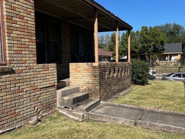 4442 Leeland Street, Houston TX 77023