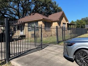 4442 Leeland Street, Houston TX 77023