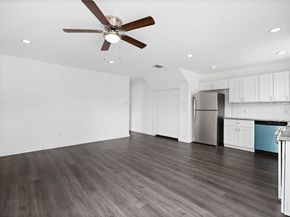 9241 Seeker Street, Houston TX 77028