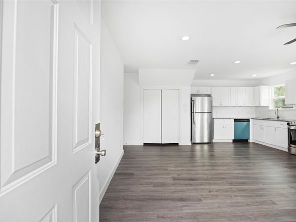 9241 Seeker Street, Houston TX 77028