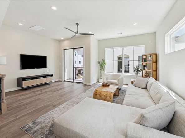 3067 Hicks Street, Houston TX 77007
