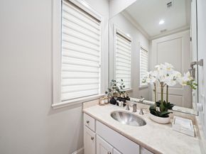 2218 Nantucket Drive, Houston TX 77057