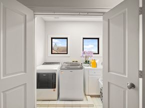 2218 Nantucket Drive, Houston TX 77057