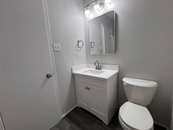 6541 S Briar Bayou Drive, Houston TX 77072