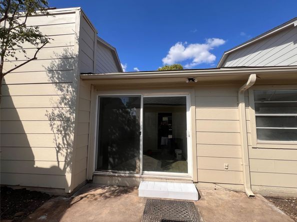 6541 S Briar Bayou Drive, Houston TX 77072