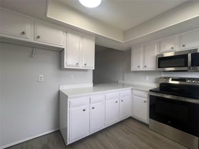 6541 S Briar Bayou Drive, Houston TX 77072