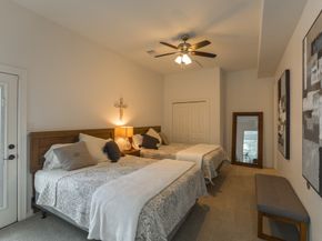 54 N Veilwood Circle, The Woodlands TX 77382