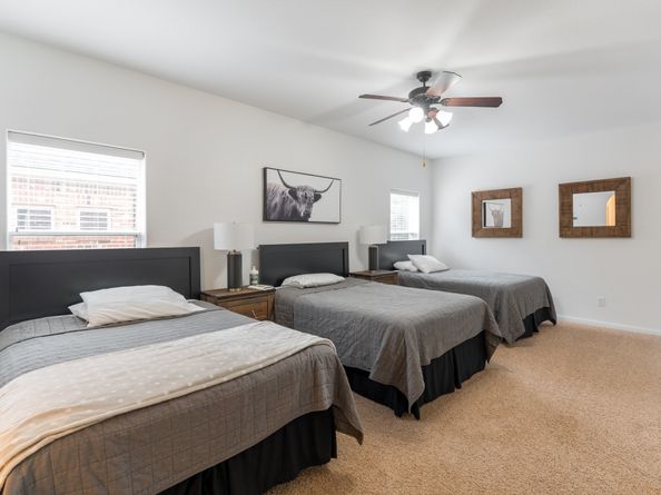 54 N Veilwood Circle, The Woodlands TX 77382