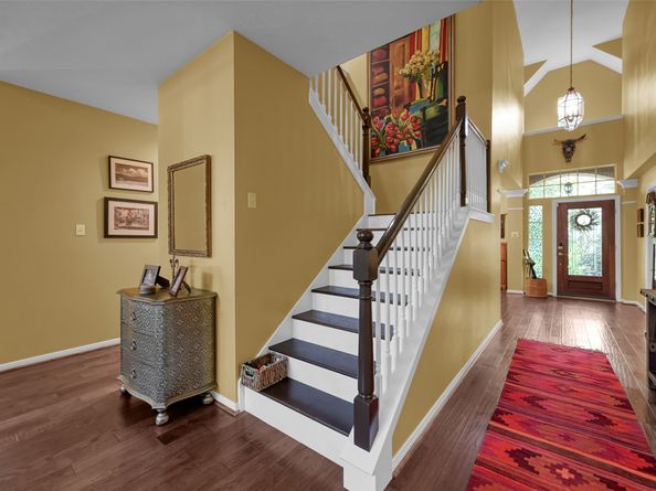 143 S Goldenvine Circle, The Woodlands TX 77382