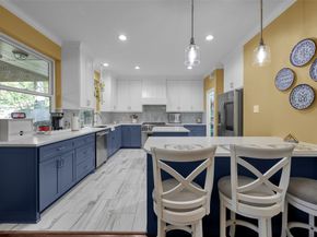 143 S Goldenvine Circle, The Woodlands TX 77382