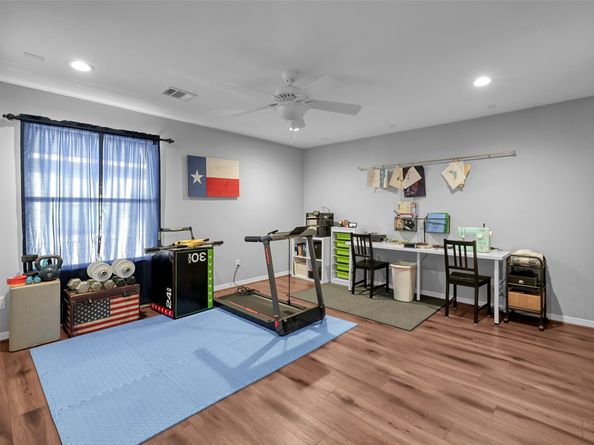 143 S Goldenvine Circle, The Woodlands TX 77382