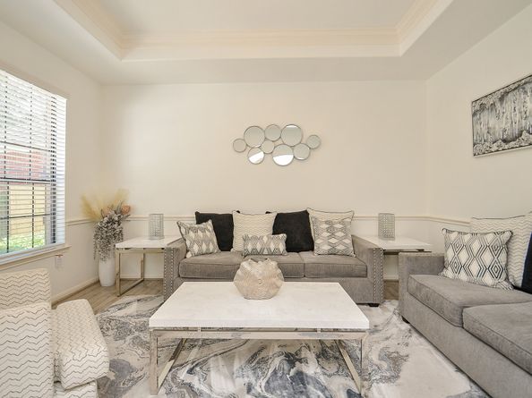 614 Coggins Point Way, Sugar Land TX 77479