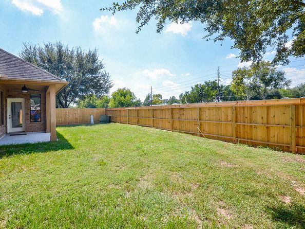 614 Coggins Point Way, Sugar Land TX 77479