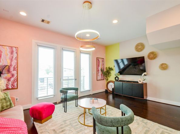 3804 Leeland Street, Houston TX 77003