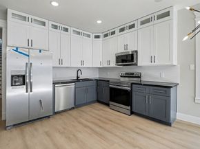 5000 Higgins Street A and B, Houston TX 77033