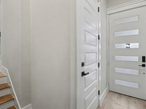 5000 Higgins Street A and B, Houston TX 77033