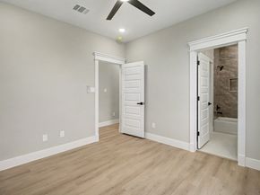 5000 Higgins Street A and B, Houston TX 77033