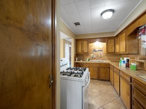 130 Airway Drive, Houston TX 77037
