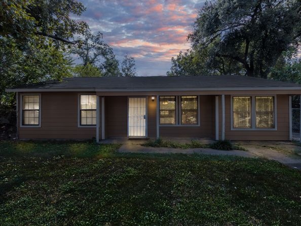 130 Airway Drive, Houston TX 77037